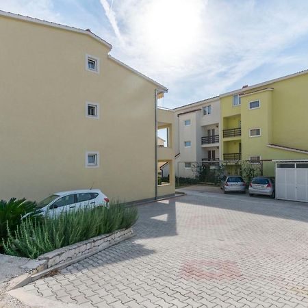Apartments Srecko Дуче Екстер'єр фото