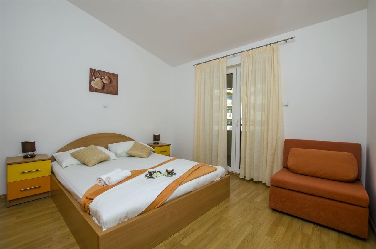 Apartments Srecko Дуче Екстер'єр фото
