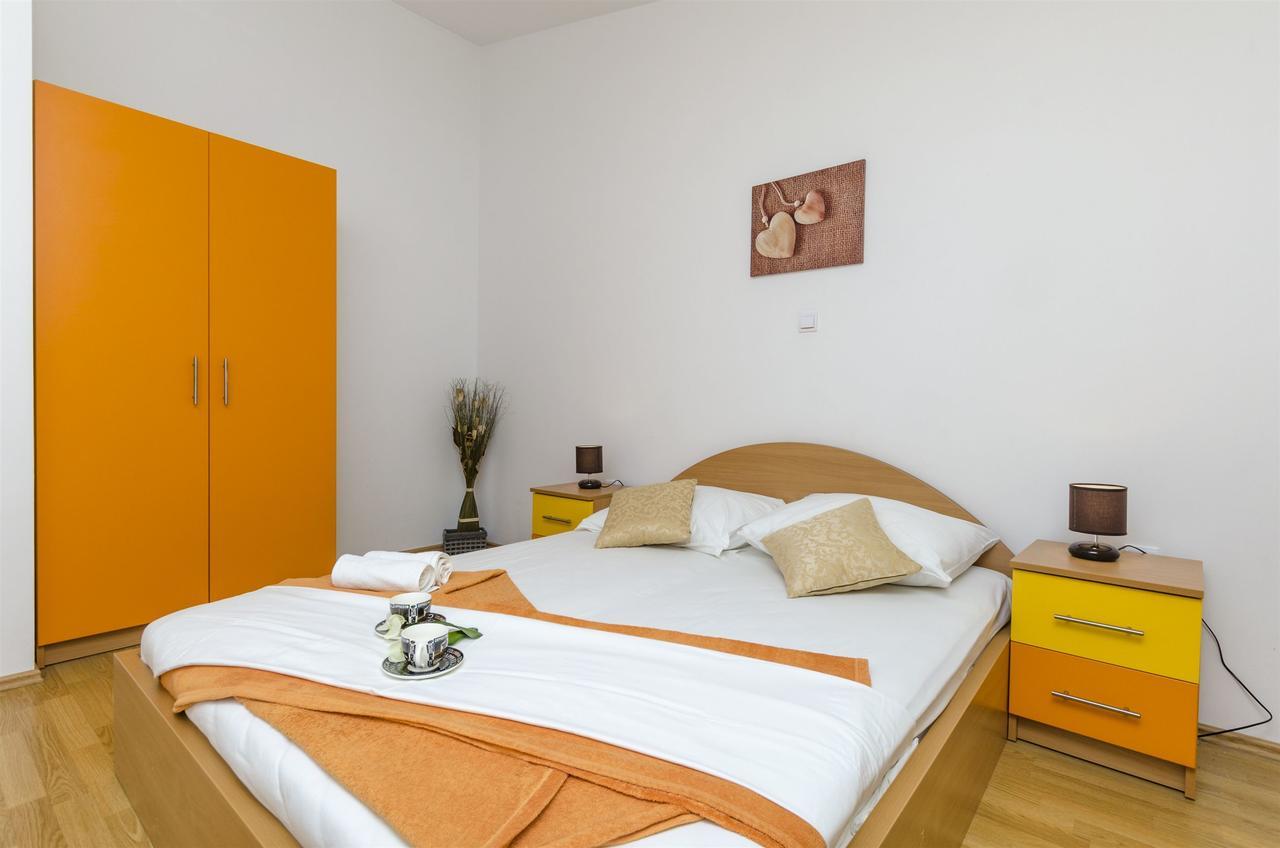 Apartments Srecko Дуче Екстер'єр фото