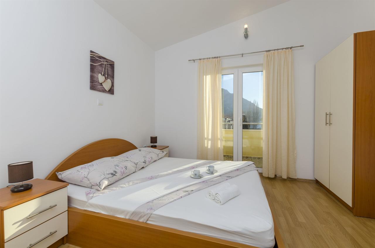 Apartments Srecko Дуче Екстер'єр фото